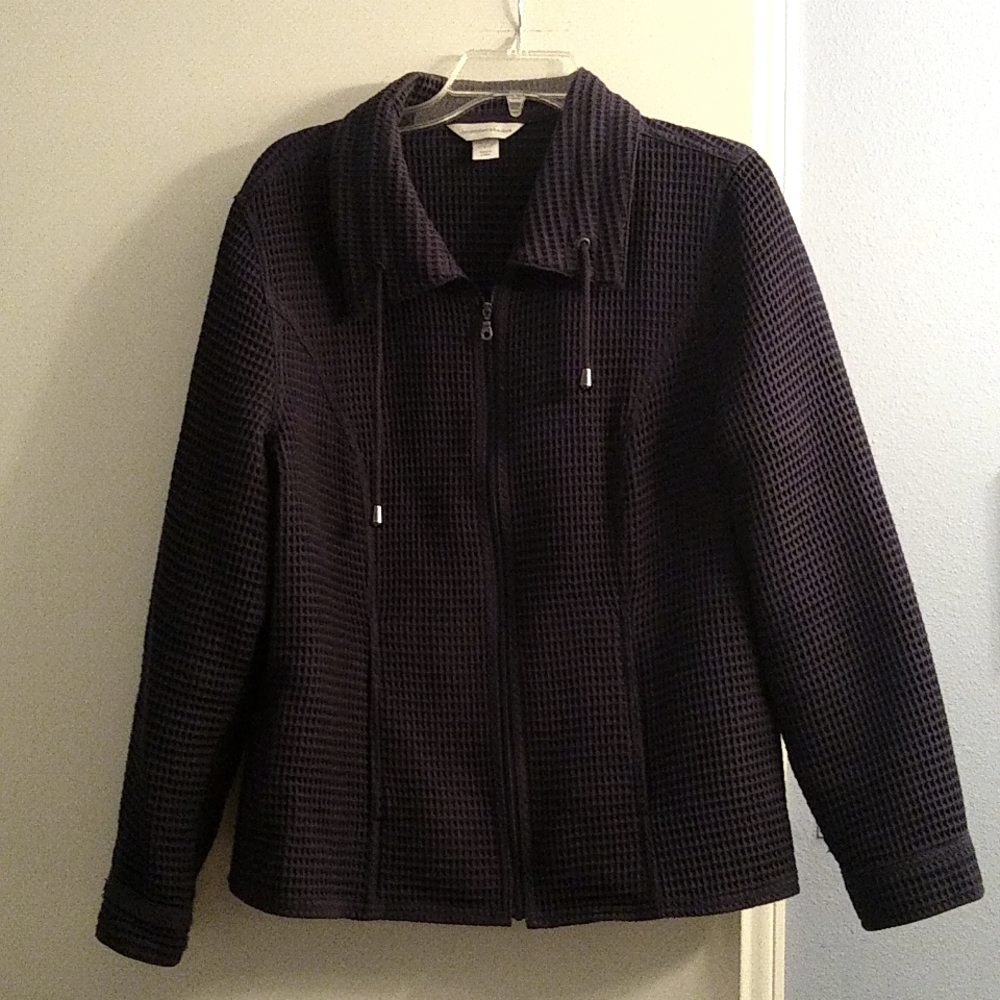 Black zip front blazer with pockets